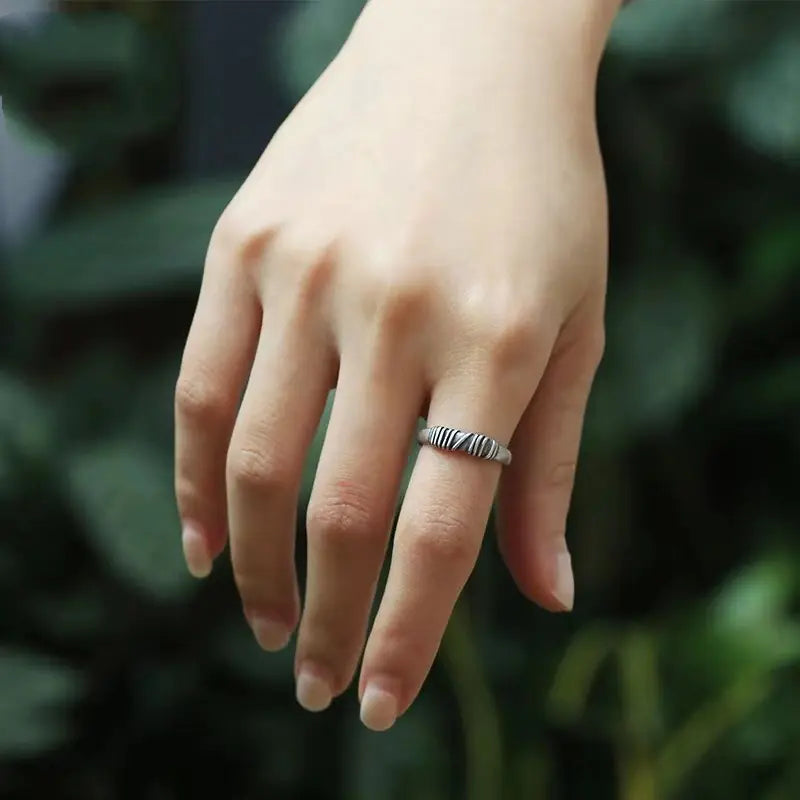 Vintage Thai Silver 925 Adjustable Winding Ring